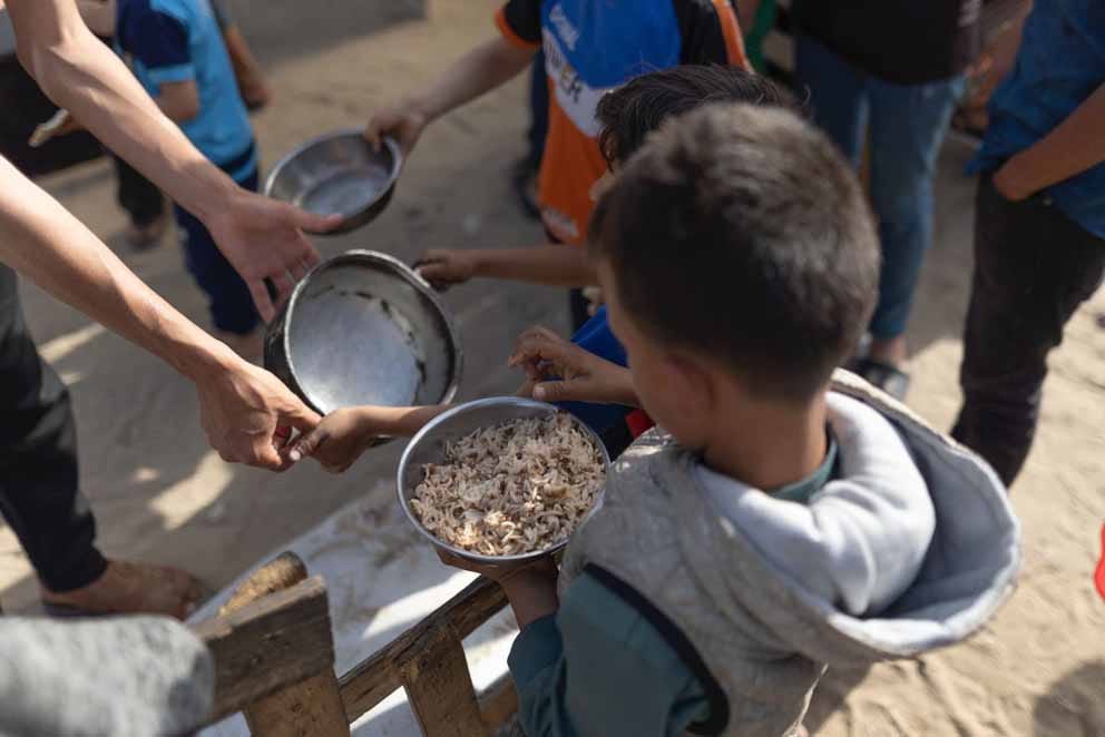 trabalhadores humanitários