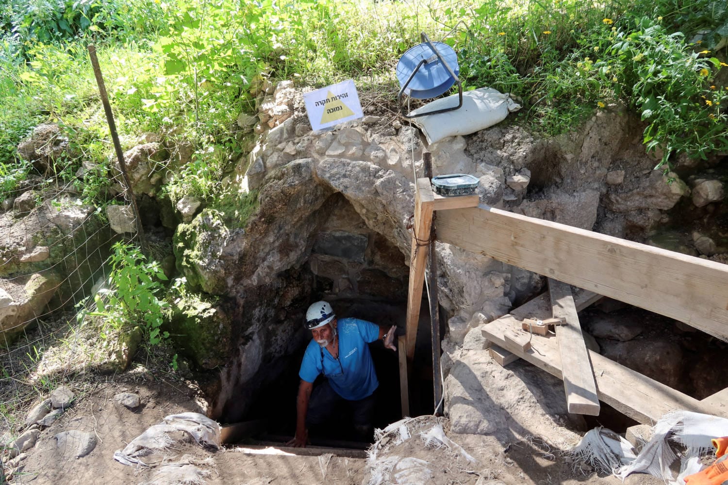 Archaeologists in northern Israel have discovered a vast underground hideout built by Jewish villagers almost 2,000 years ago during a revolt against the Roman empire