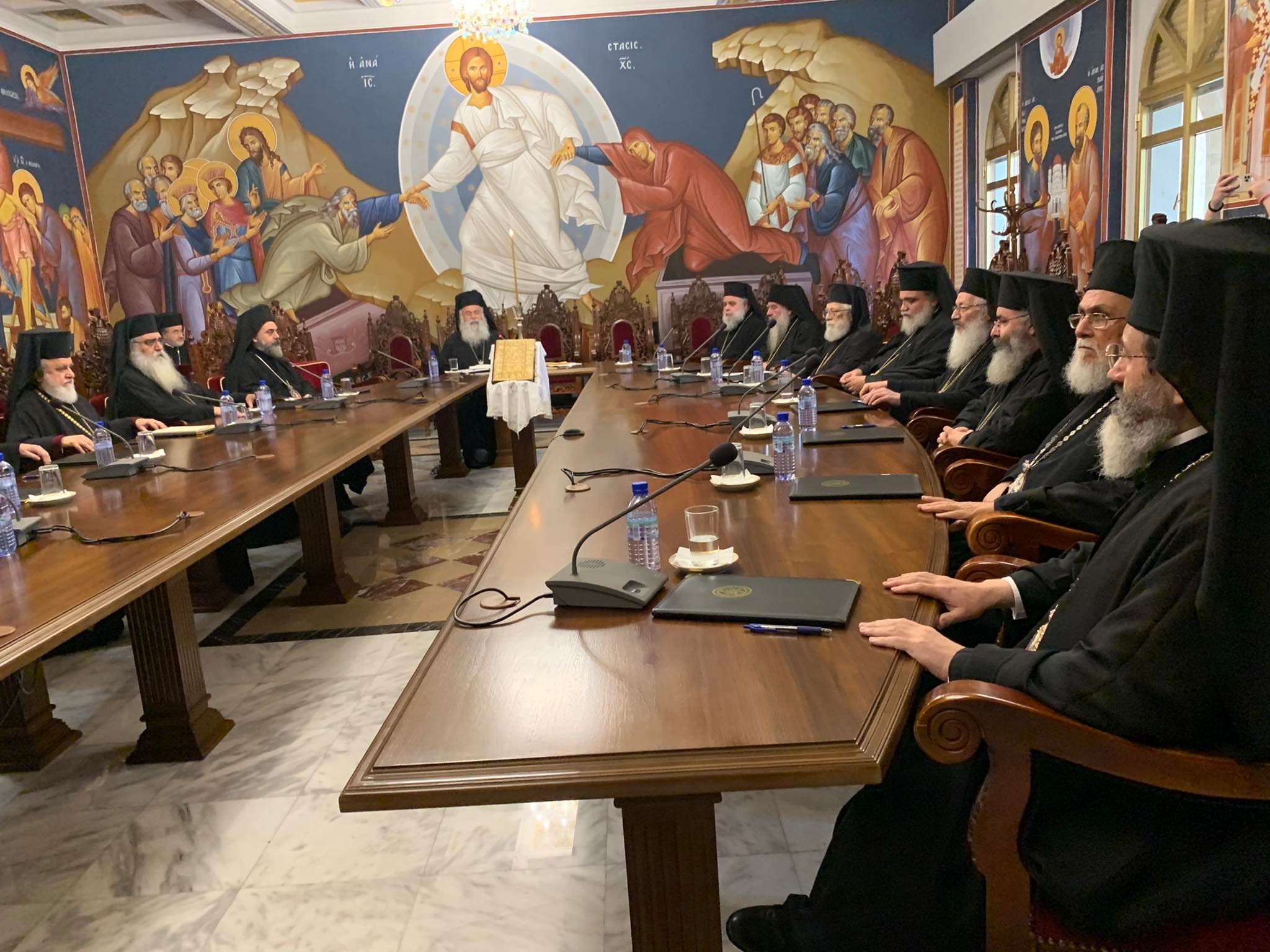 escândalos na igreja