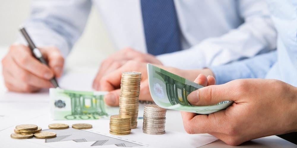 The Audit Office has requested a disciplinary investigation from the Ministry of Finance due to misleading statements made by ministry officials to Parliament regarding a 2019 bill proposal by DISY for deferred taxation