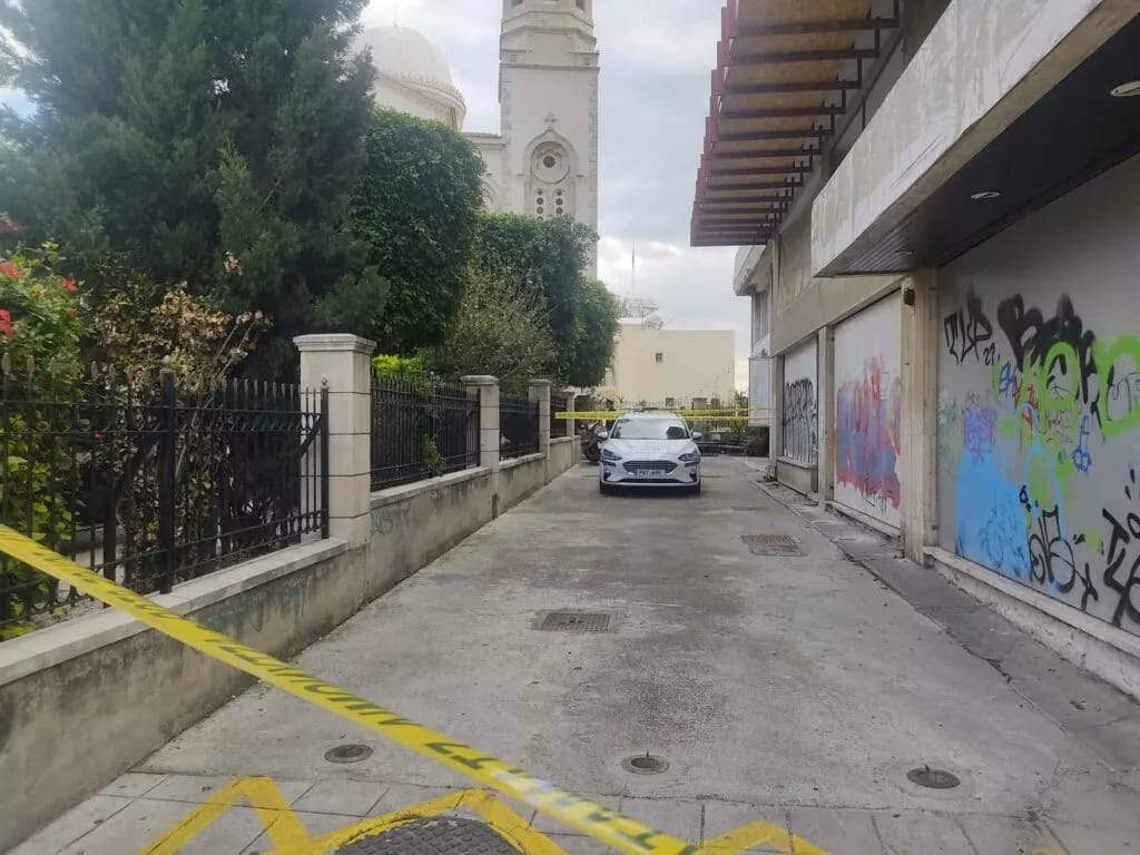 O AKEL apelou a uma investigação imediata sobre a morte de um cidadão do Bangladesh que tentou escapar a uma rusga policial de imigrantes saltando de um edifício em Limassol