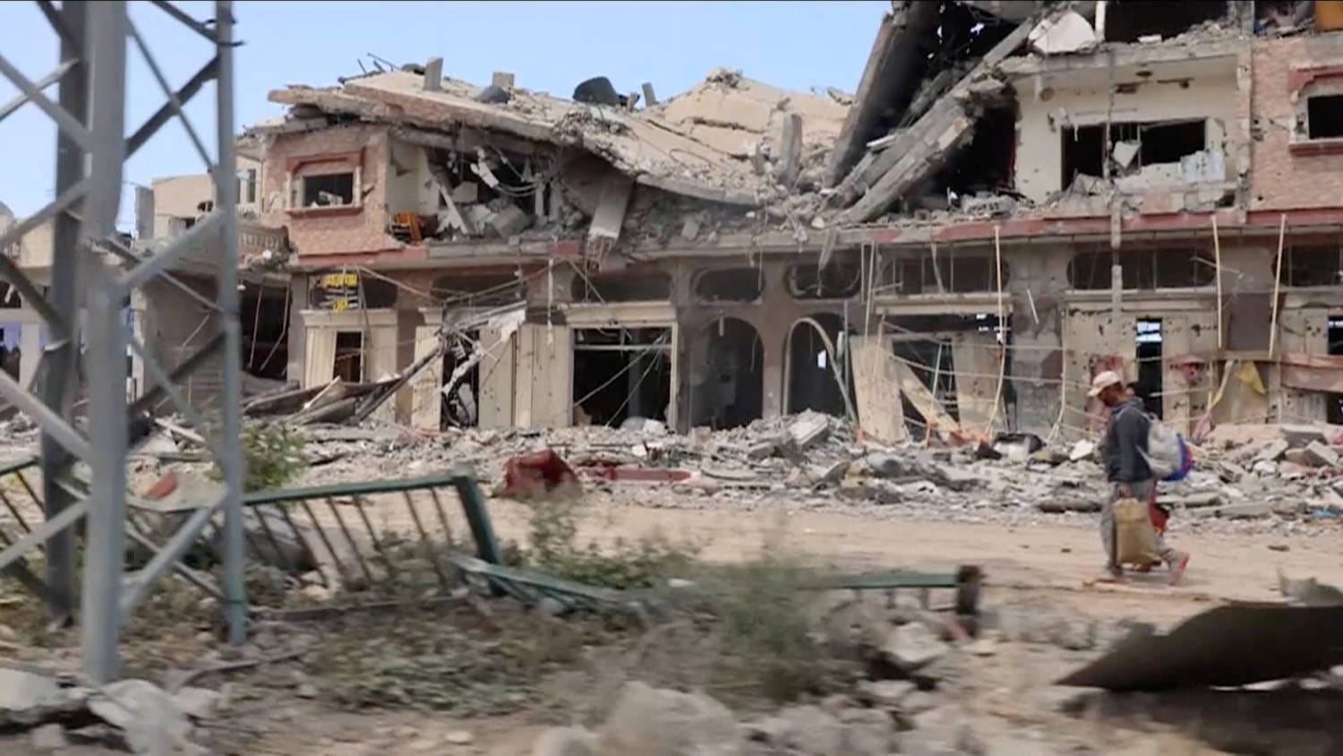 Human rights lawyers filed a lawsuit against the German government's approval of exporting 3,000 anti-tank weapons to Israel, citing concerns about potential violations of international humanitarian law in Gaza