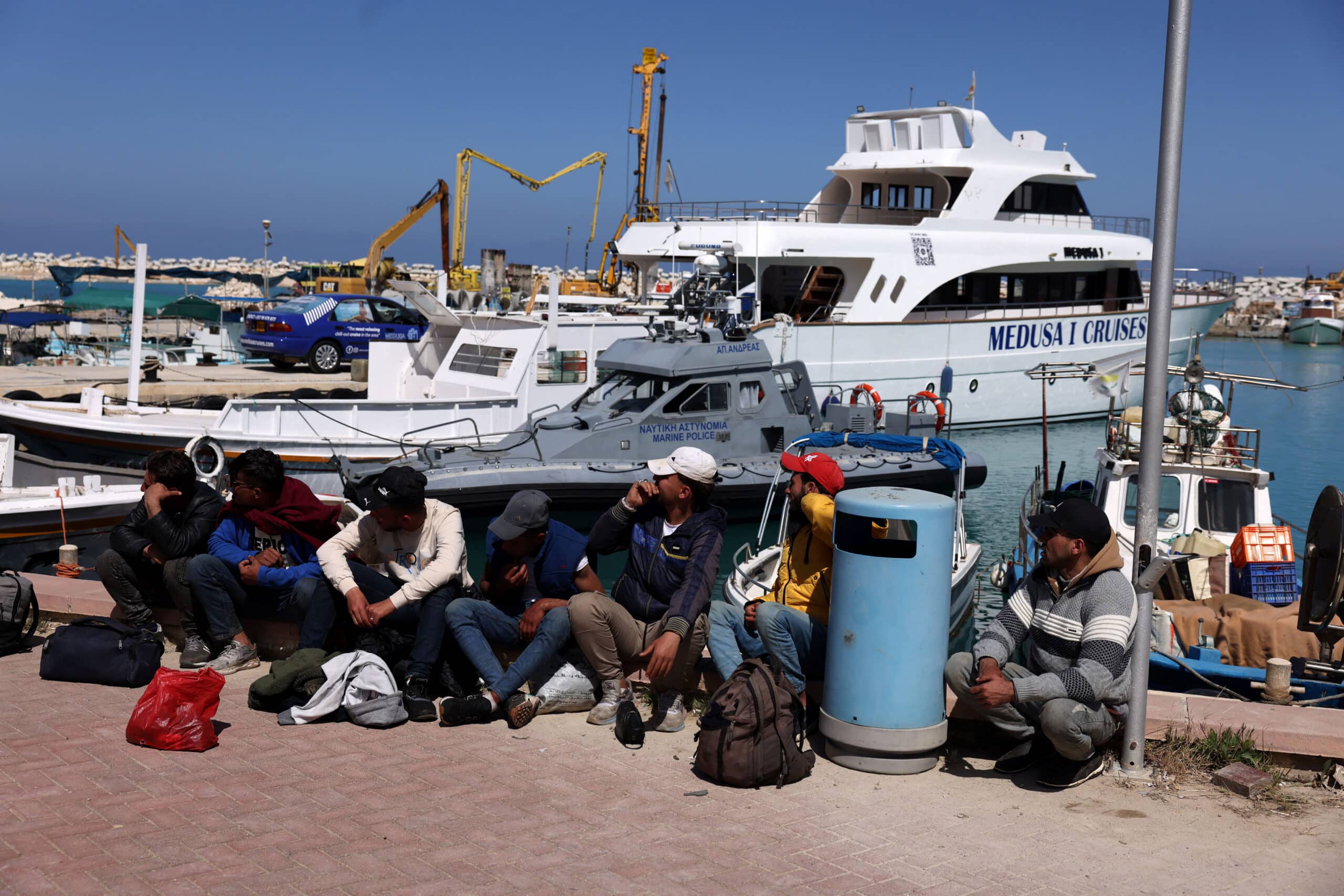 costes de los refugiados en el donante