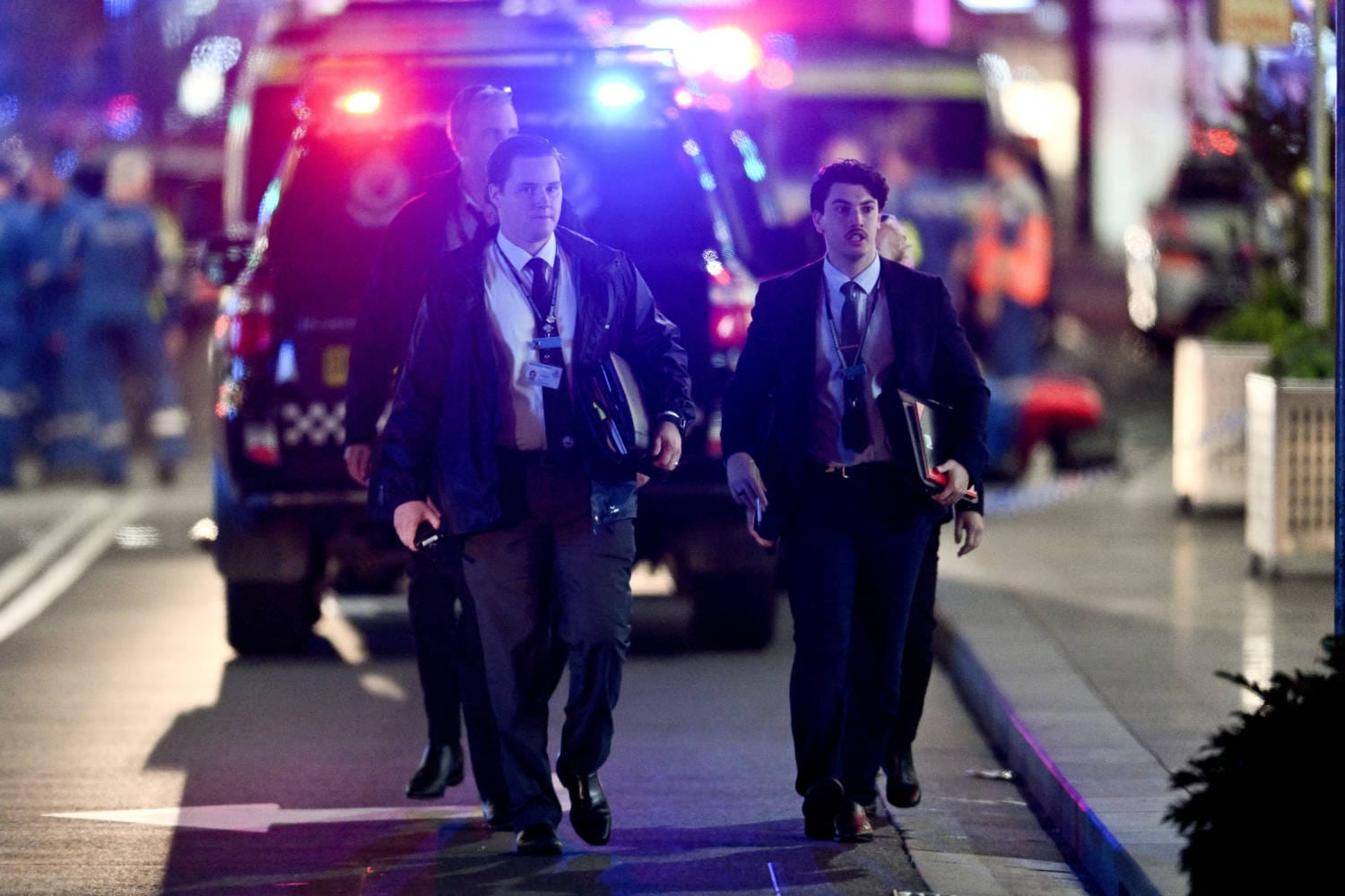 An attacker fatally knifed six people in a Sydney mall before being shot dead by police in Bondi