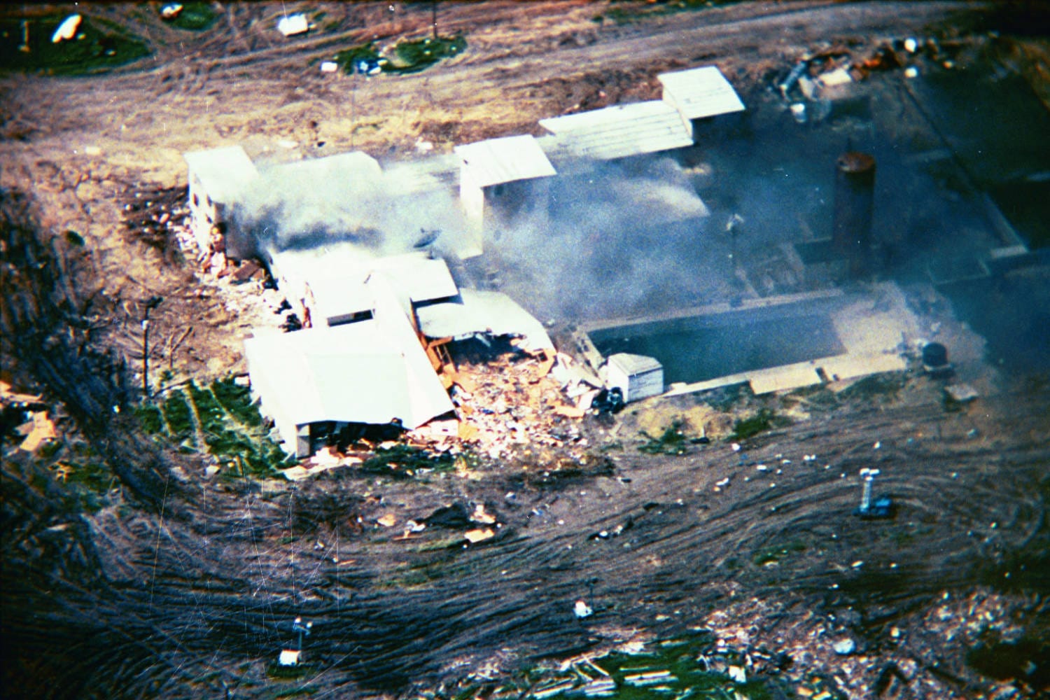 Pierre Curie was killed in Paris, Prince Rainier of Monaco married Grace Kelly, Konrad Adenauer died, FBI siege on Branch Davidian building in Waco ends with fire, car bomb in Oklahoma City killed 168 people, Bosnian Serb general's conviction reduced, Norris McWhirter died, Joseph Ratzinger elected Pope Benedict XVI, Scott Crossfield died in a plane crash, Tamerlan Tsarneav killed by police in Boston Marathon bombing, student killed at opposition demonstration in Caracas.