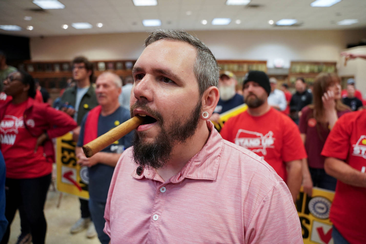 Los trabajadores de la planta de Volkswagen en Tennessee han votado a favor de afiliarse a United Auto Workers, con una mayoría del 73% a favor del sindicato.