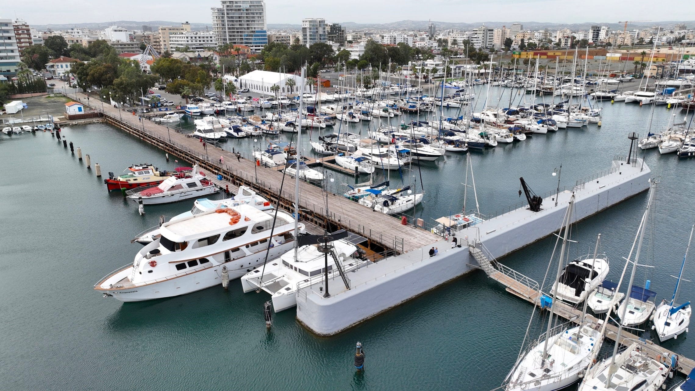 construção de marinas e portos