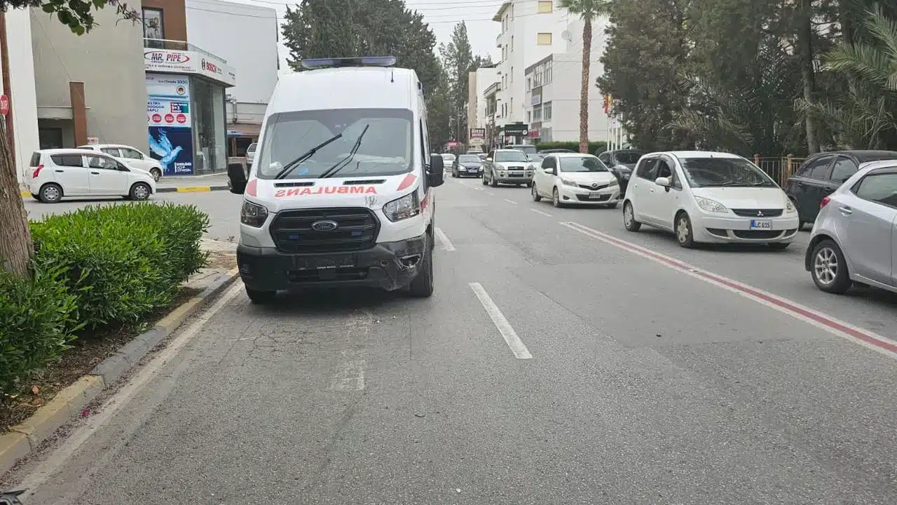 столкновение автомобилей