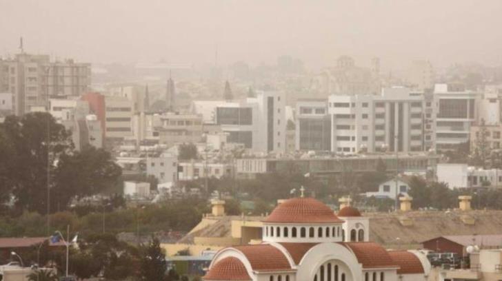 Un sistema de bajas presiones y una corriente de aire cálido están provocando que el polvo africano afecte a la zona, y se esperan altas concentraciones de partículas nocivas PM10 el Domingo de Ramos