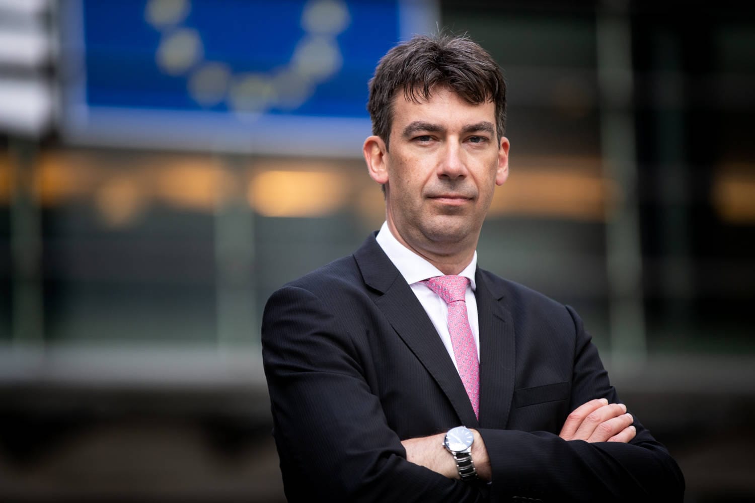 O Parlamento Europeu aprovou a Lei da Inteligência Artificial da UE em abril, estabelecendo um precedente global para a regulamentação da IA