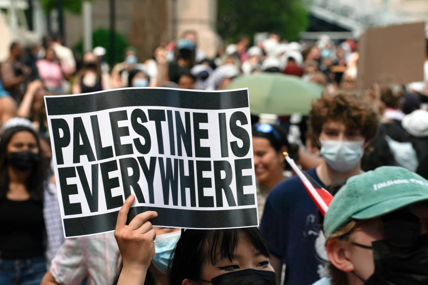 A Universidade de Columbia começou a suspender os estudantes activistas pró-palestinianos que se recusaram a desmantelar um acampamento de protesto no campus depois de as negociações terem falhado