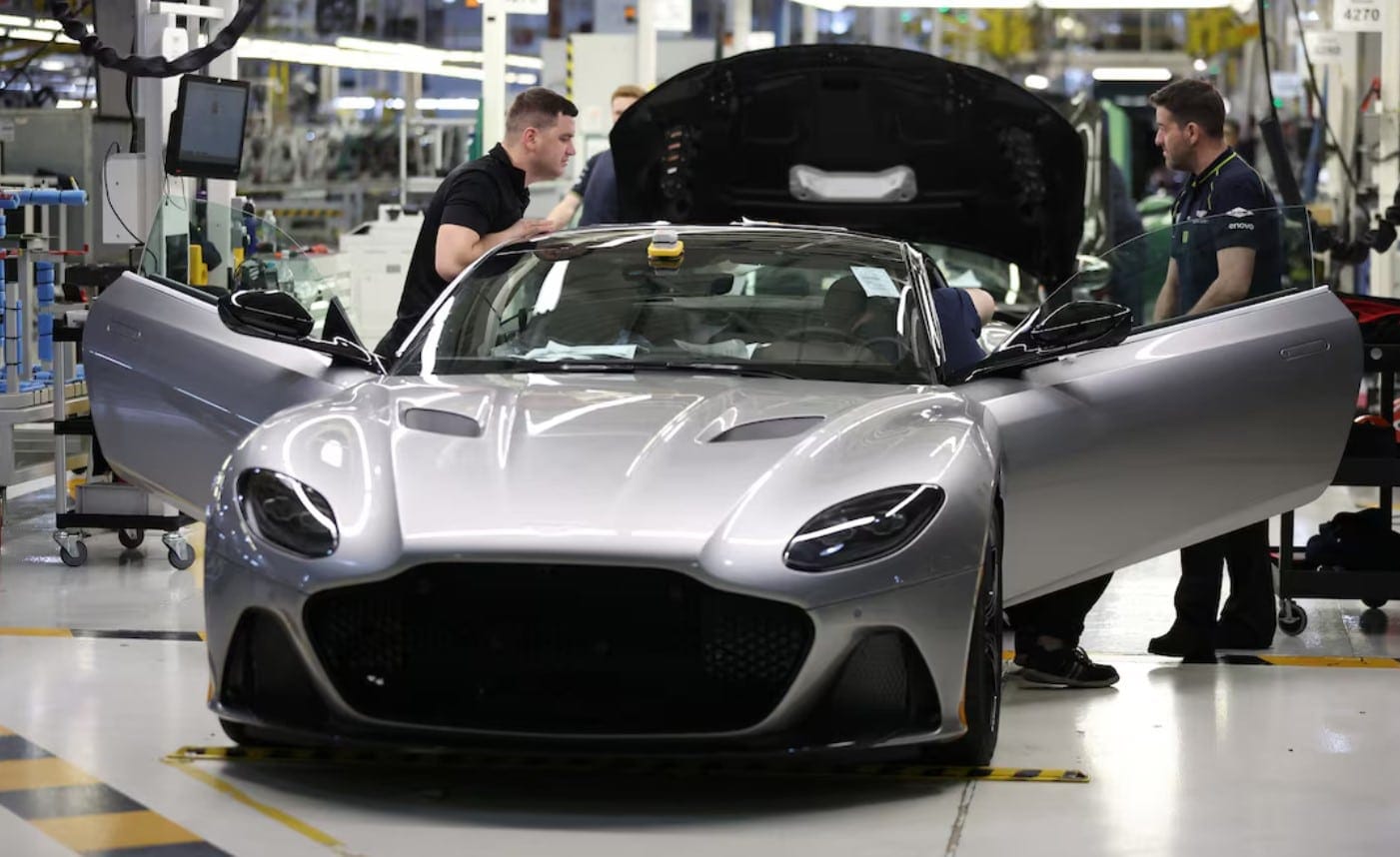 fabricante de coches de lujo