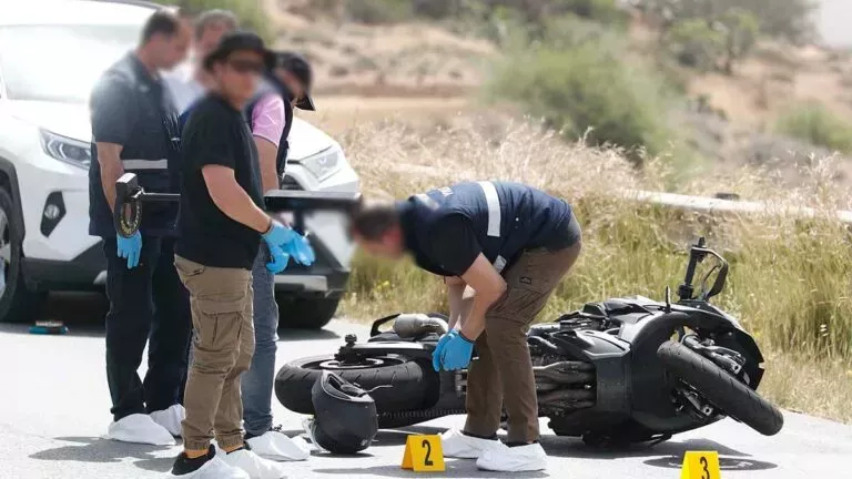 A person of Romanian origin was arrested by the Nicosia CID in connection with the attempted murder of Dimitris Andronikou on the Palaichori – Anthoupolis road