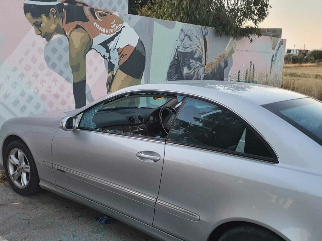 Una disputa entre un concejal municipal del DISY y el alcalde de Dromolaxia-Meneou se agravó después de que ambos presentaran denuncias cruzadas por agresión.