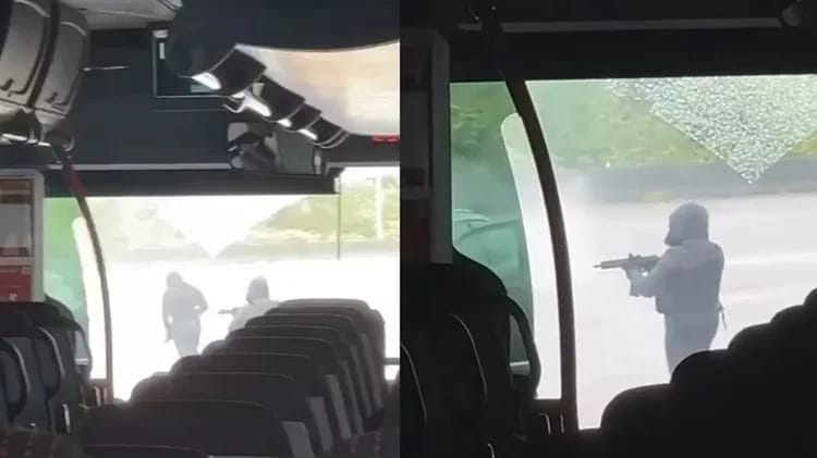 Dos guardias de prisiones franceses murieron por disparos y otros tres resultaron heridos cuando unos hombres armados emboscaron un furgón de la prisión para liberar a un preso en Incarville (Francia).