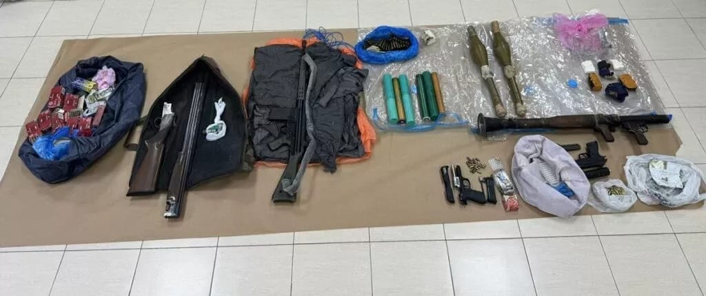 A espingarda G3 apreendida a um grupo criminoso em Oroklini não faz parte do inventário da Guarda Nacional, o que indica que pode ter vindo do exército turco