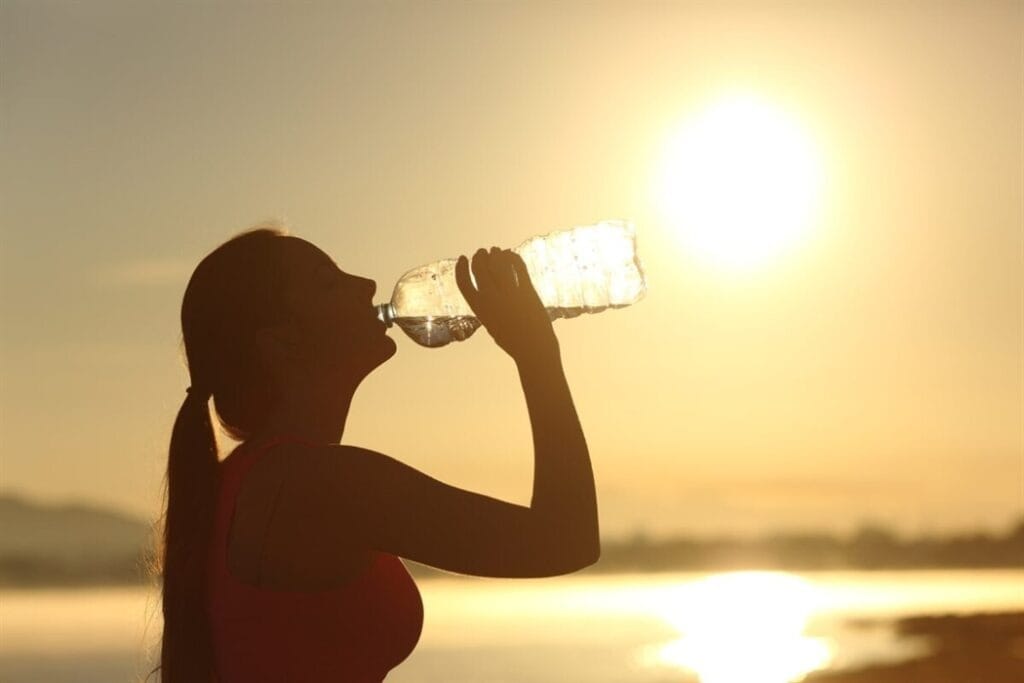 A yellow warning was issued by the Meteorological Department for extremely high temperatures reaching around 40 degrees Celsius inland